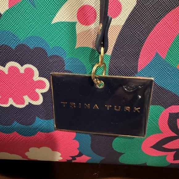 Trina Turk Floral Cloud Tote NWT - Picture 5 of 13